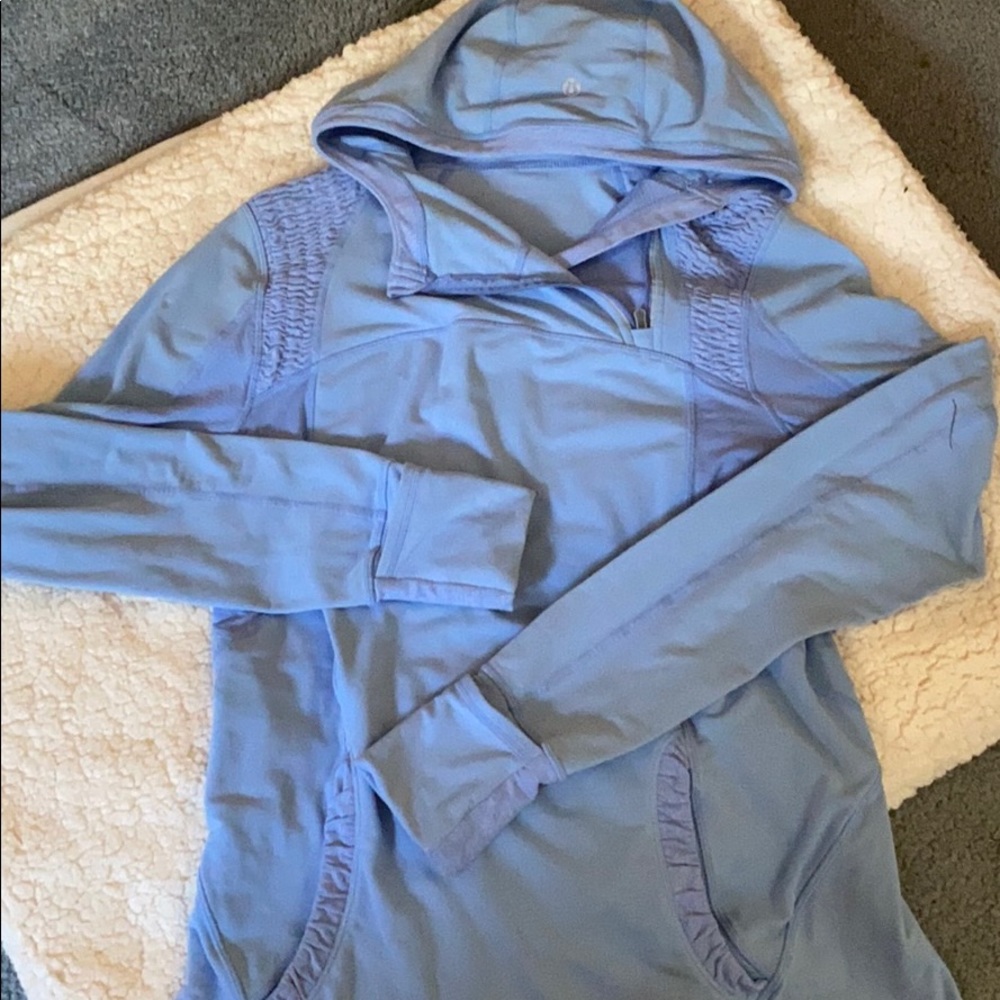 Lulu lemon pull over